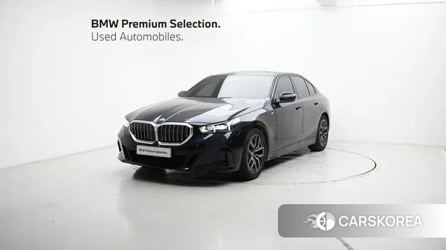 BMW 5 Series (G60) 2024 Черный из Кореи