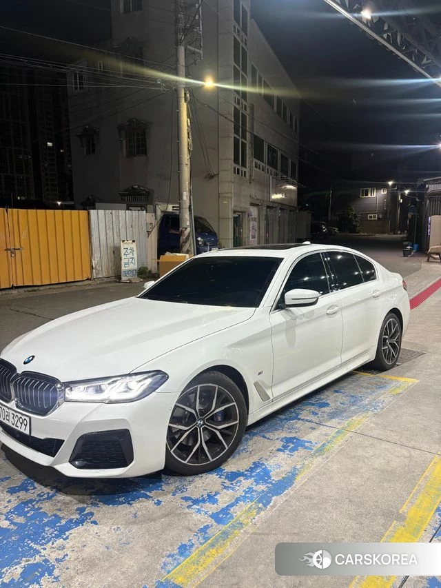 BMW 5 Series (G30) 2022 Белый из Кореи