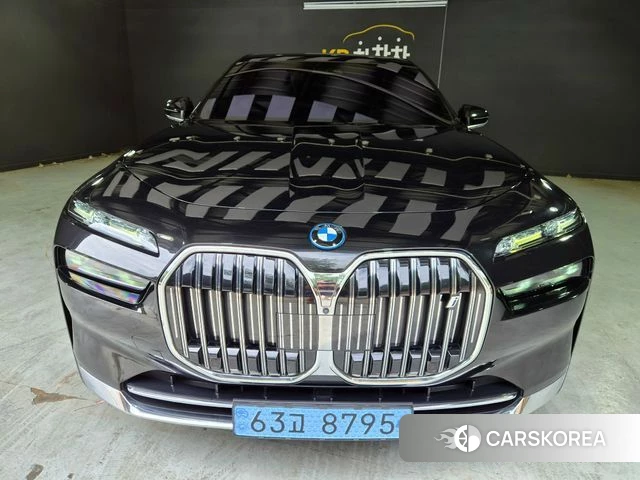 BMW i7 (G70) 2022 Черный из Кореи