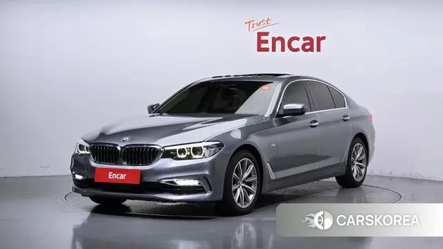 BMW 5 Series (G30) 2018 Серый из Кореи