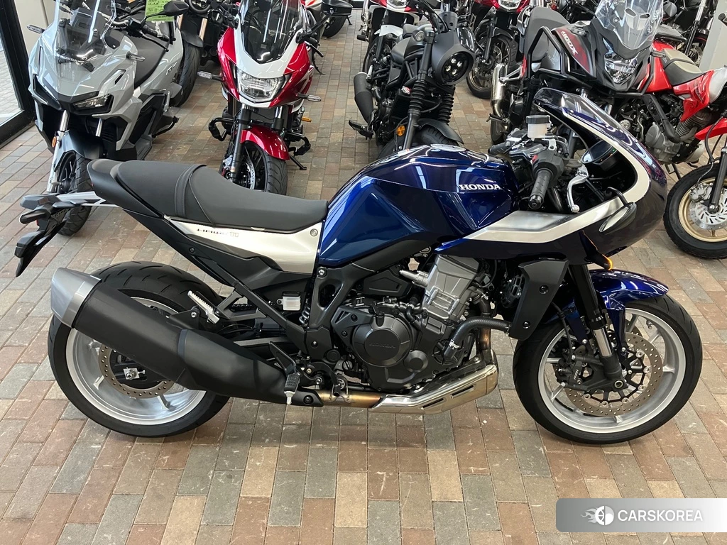 Проданный Honda HAWK 11 2022 из Японии