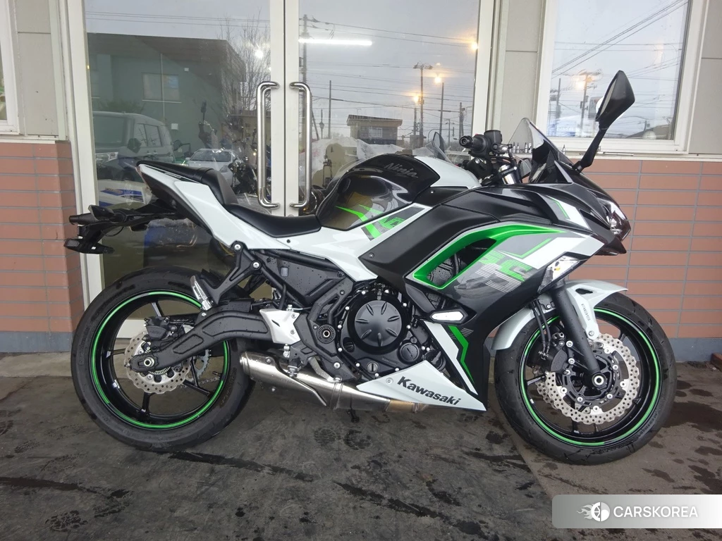 Проданный Kawasaki NINJA 650 ABS id 4156601 из Японии