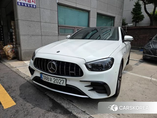 Mercedes-Benz E-Class W213 2022 Белый из Кореи
