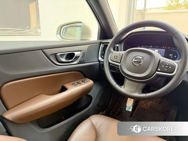 Volvo S60 2025 Шампань из Китая