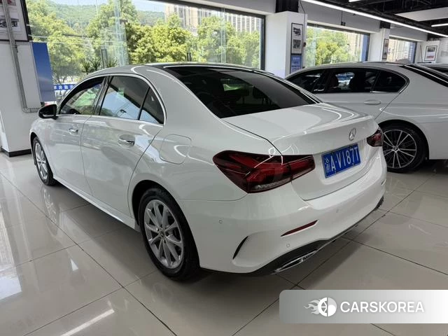 Mercedes-Benz Class A 2022 Белый из Китая