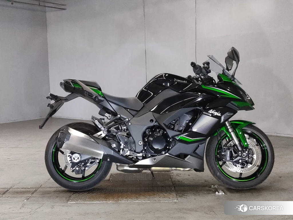 Проданный Kawasaki NINJA 1000 SX 2024 из Японии, фото 2