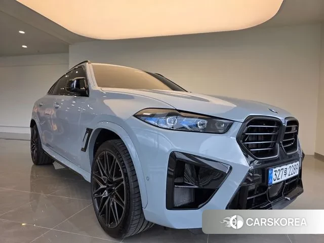 BMW X6M (G06) 2025 Цвет галактики из Кореи