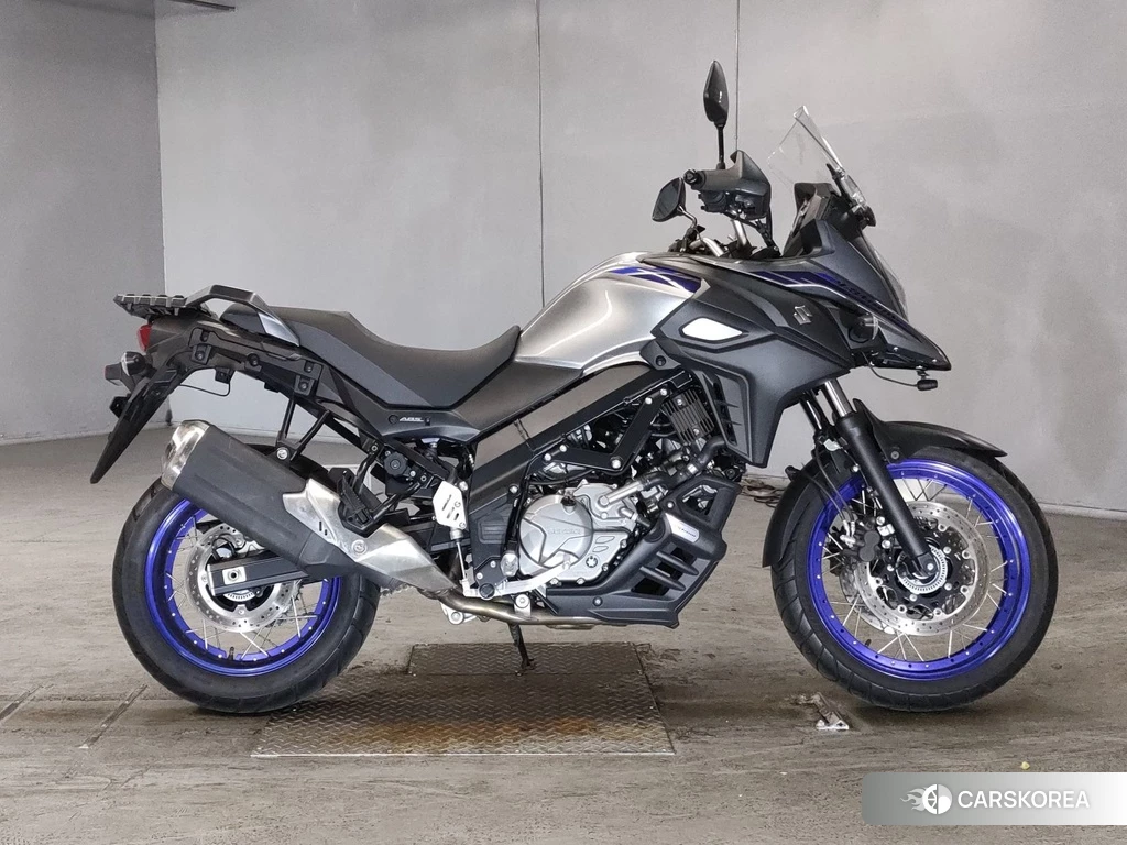 Проданный Suzuki V-STROM 650 XT 2021 из Японии