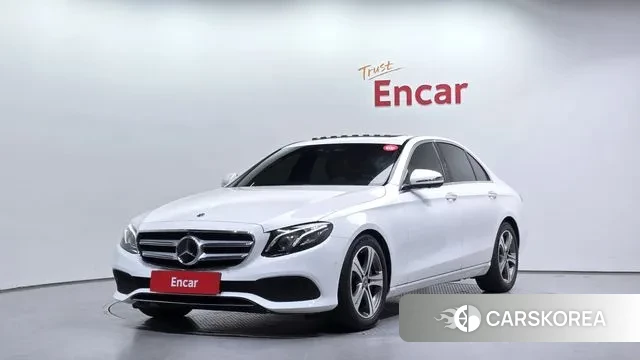 Mercedes-Benz E-Class W213 2020 Белый из Кореи