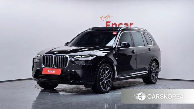 BMW X7 (G07) 2023 Черный из Кореи