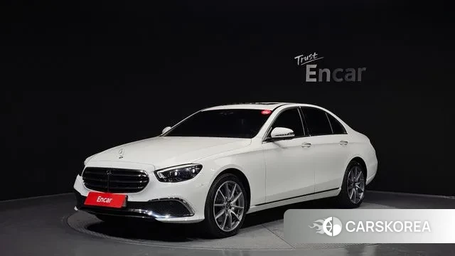 Mercedes-Benz E-Class W213 2022 Белый из Кореи