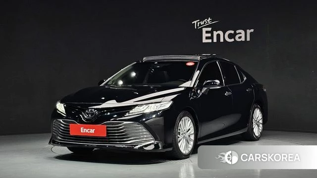 Toyota Camry (XV70) 2019 Черный из Кореи