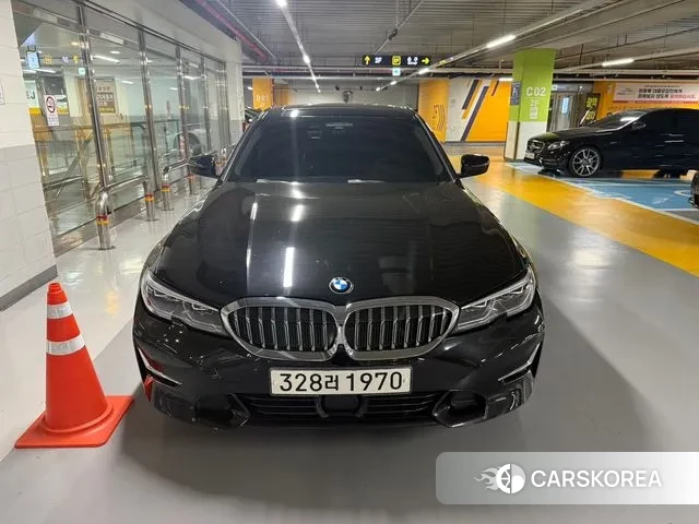 BMW 3 Series (G20) 2021 Черный из Кореи
