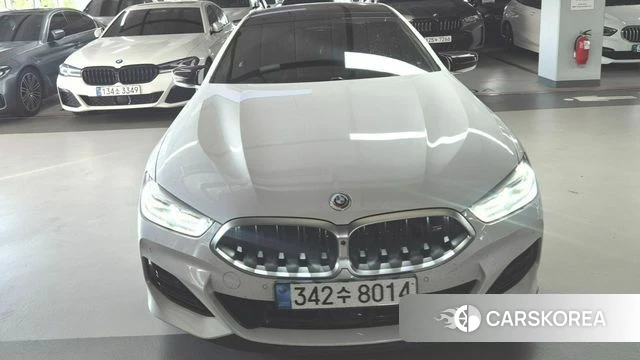 BMW 8 Series (G15) 2022 Белый из Кореи
