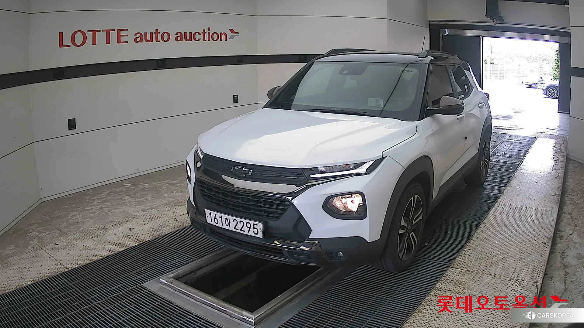 Korea G M TrailBlazer 1.35 Turbo FWD 2022 Белый из Кореи