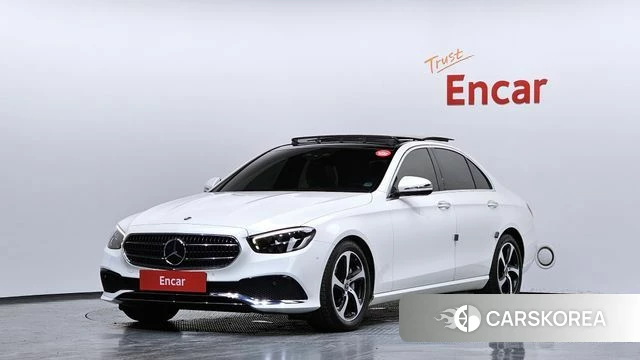 Mercedes-Benz E-Class W213 2021 Белый из Кореи
