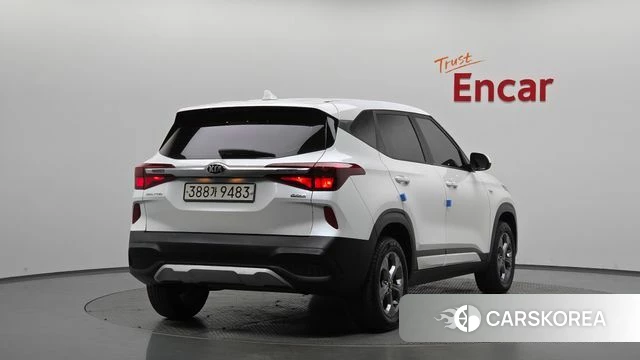 Kia Seltos 2020 Белый из Кореи