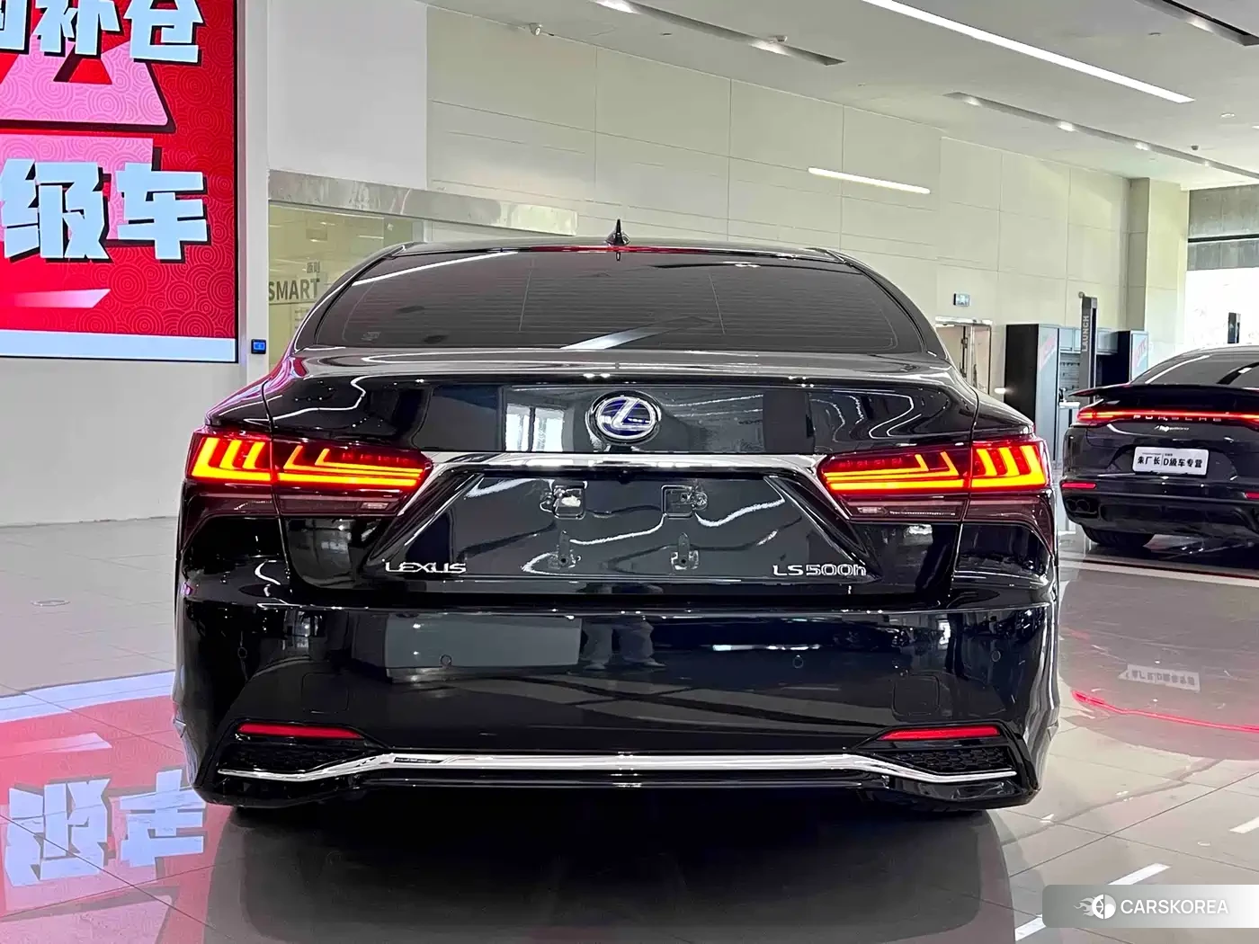 Lexus LS 2021 Черный из Китая