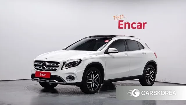 Mercedes-Benz GLA-Class X156 2019 Белый из Кореи