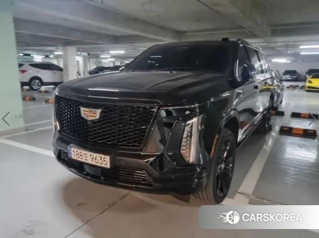 Cadillac Escalade 5th Generation 2025 Черный из Кореи