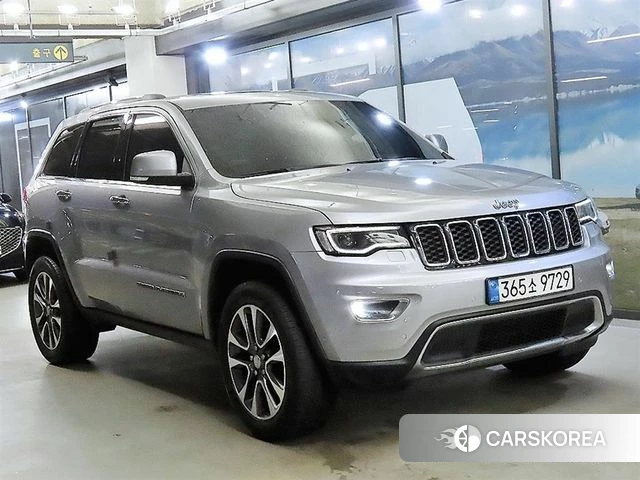 Jeep Grand Cherokee 2018 Серый из Кореи