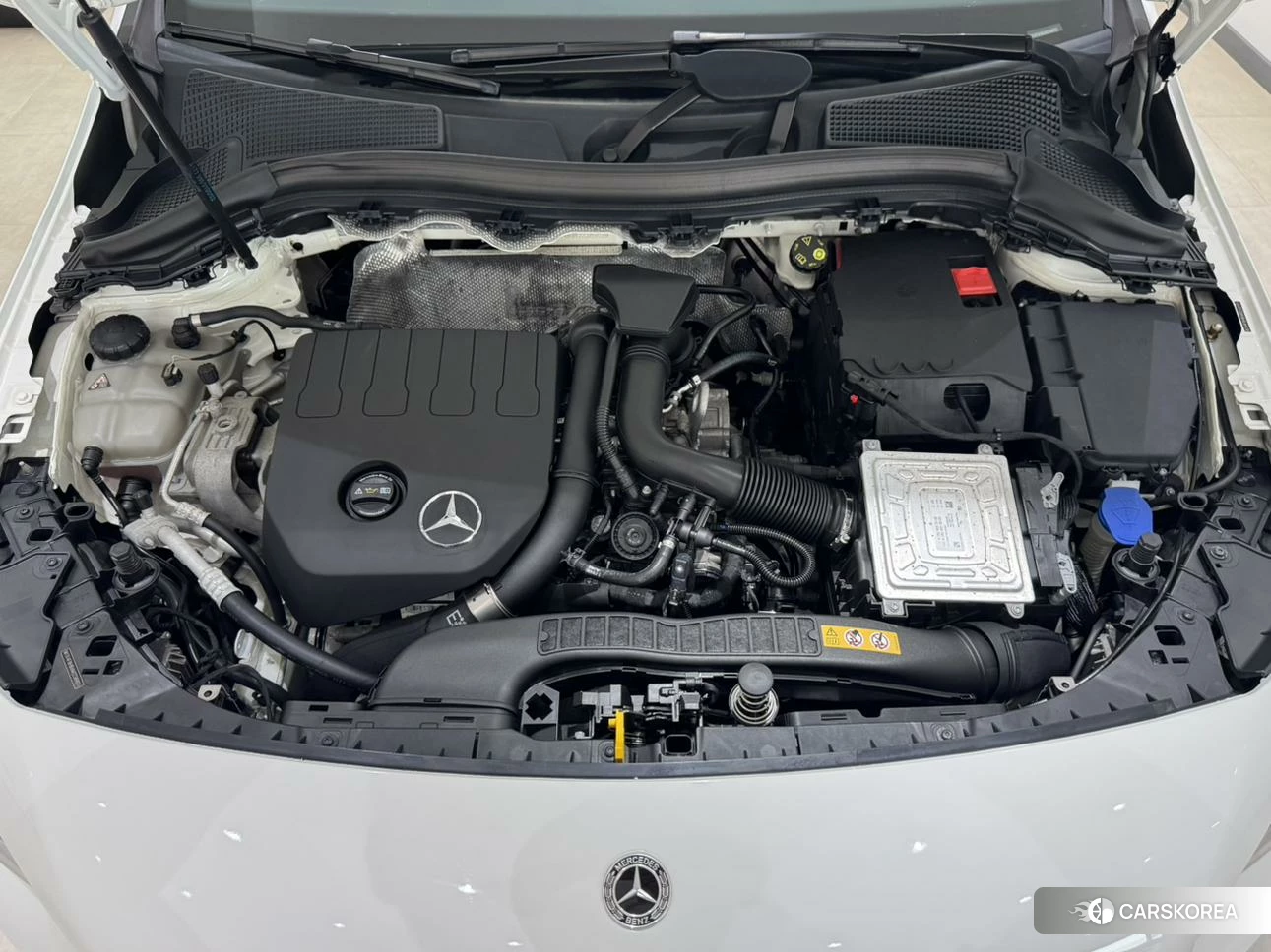 Mercedes-Benz Class B 2020 Белый из Китая