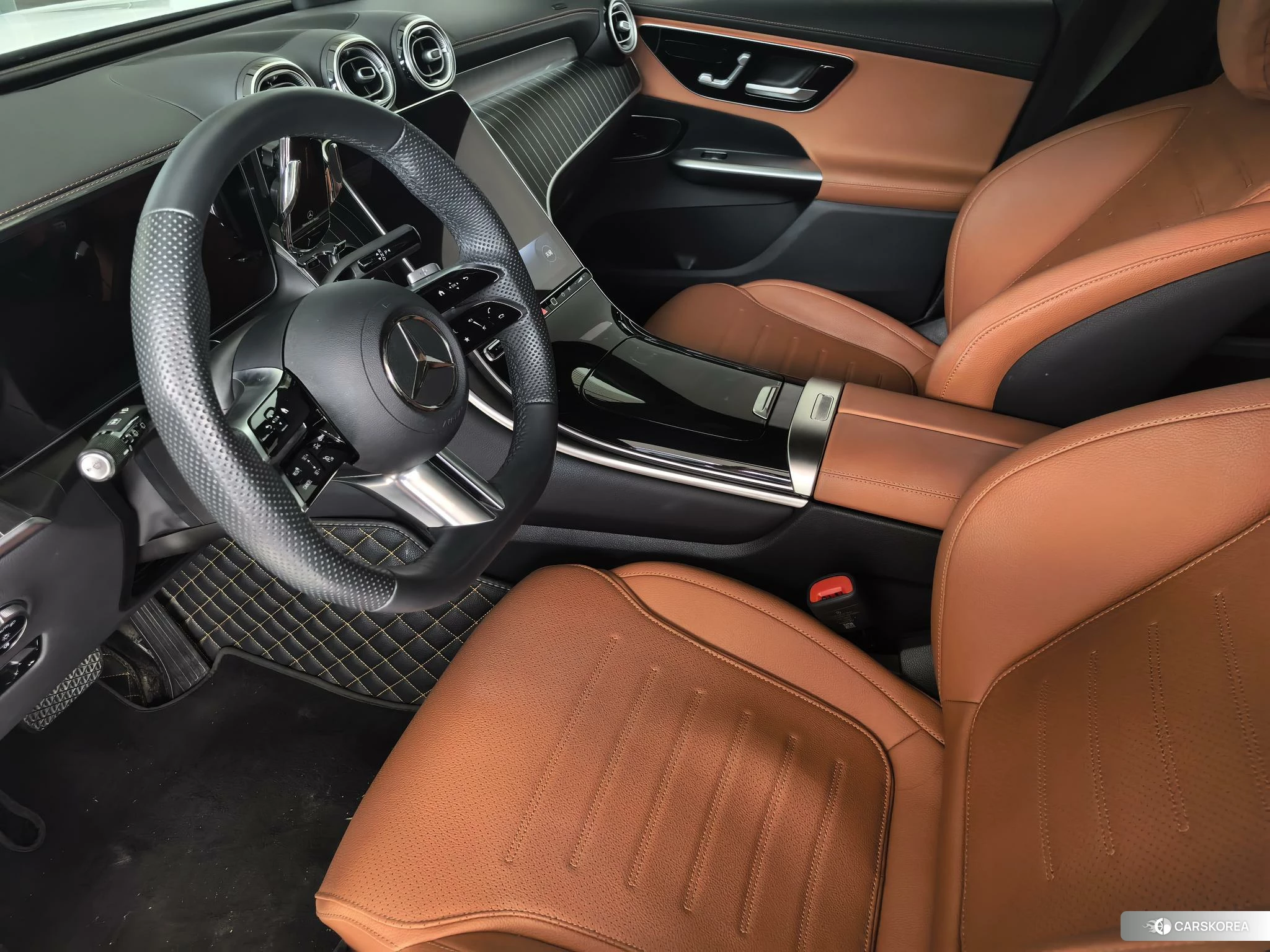 Mercedes-Benz GLC 2024 Белый из Китая