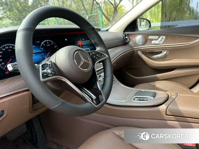 Mercedes-Benz E-class 2021 Черный из Китая