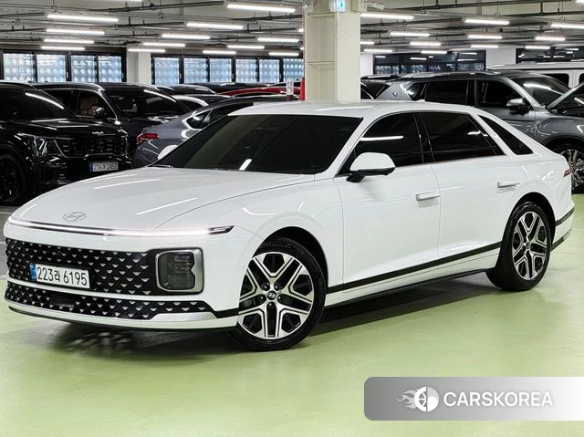 Hyundai Grandeur (GN7) 2025 Белый из Кореи