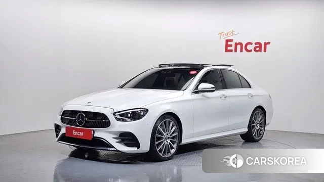 Mercedes-Benz E-Class W213 2021 Белый из Кореи