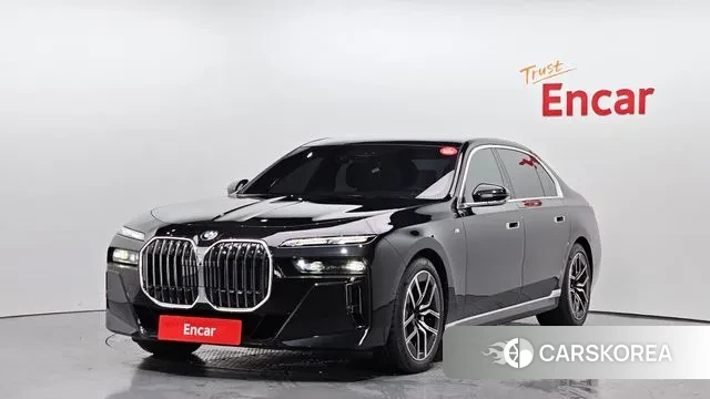 BMW 7 Series (G70) 2023 Черный из Кореи