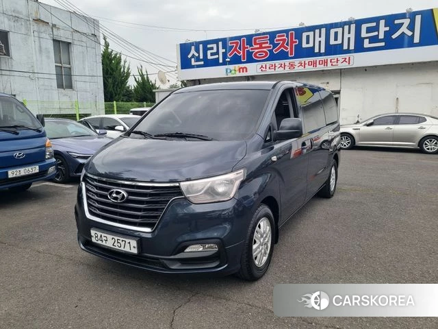 Hyundai The New Grand Starex 2018 Темно-зеленый из Кореи