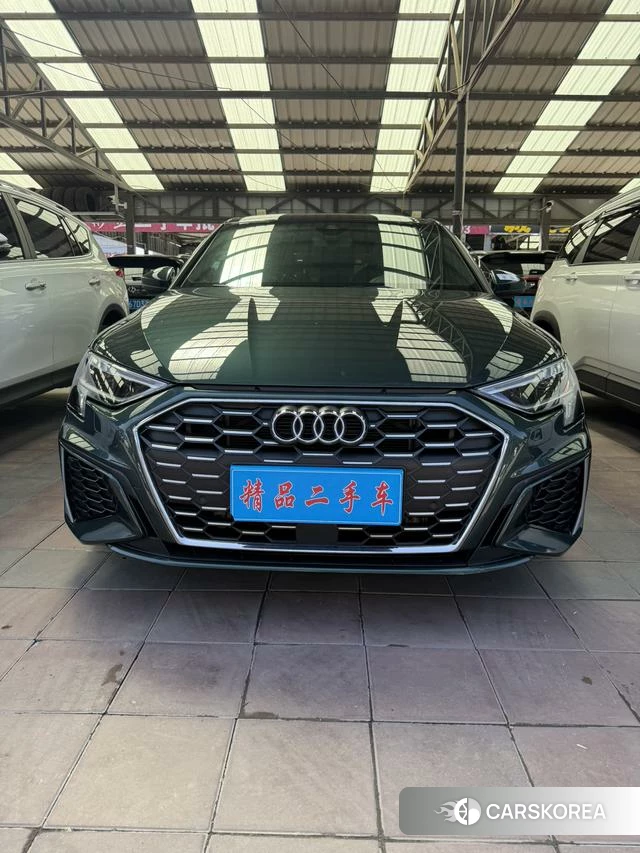 Audi A3 2023 Зеленый из Китая