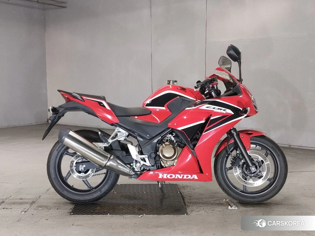 Проданный Honda CBR250R 2017 из Японии