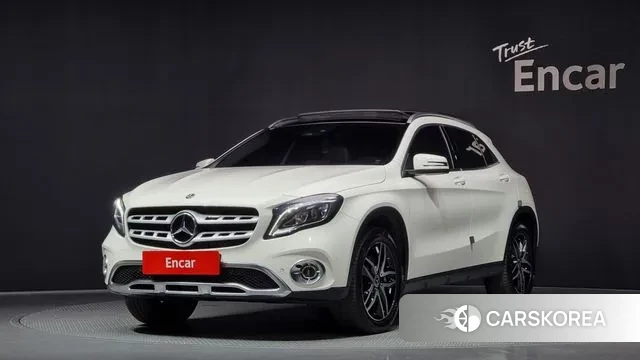 Mercedes-Benz GLA-Class X156 2018 Белый из Кореи