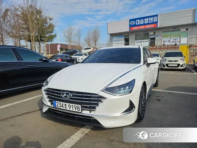 Hyundai Sonata Hybrid (DN8) 2021 Белый из Кореи