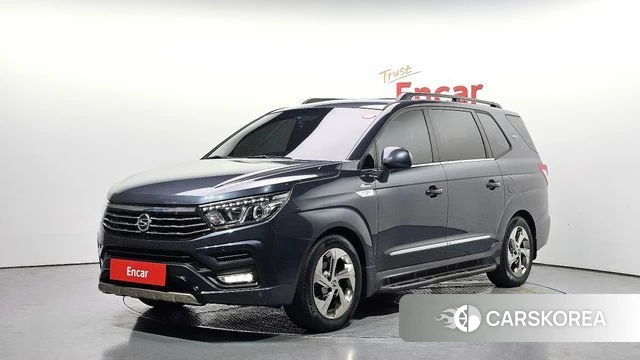 Ssangyong Korando Turismo 2018 Синий из Кореи