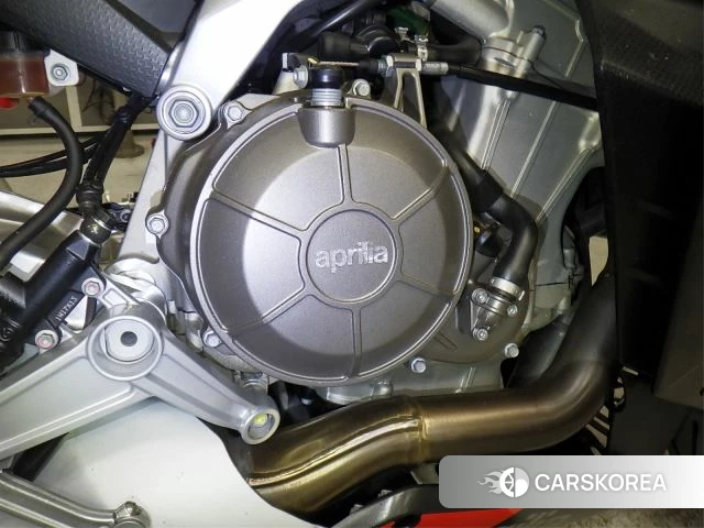 Engine photo