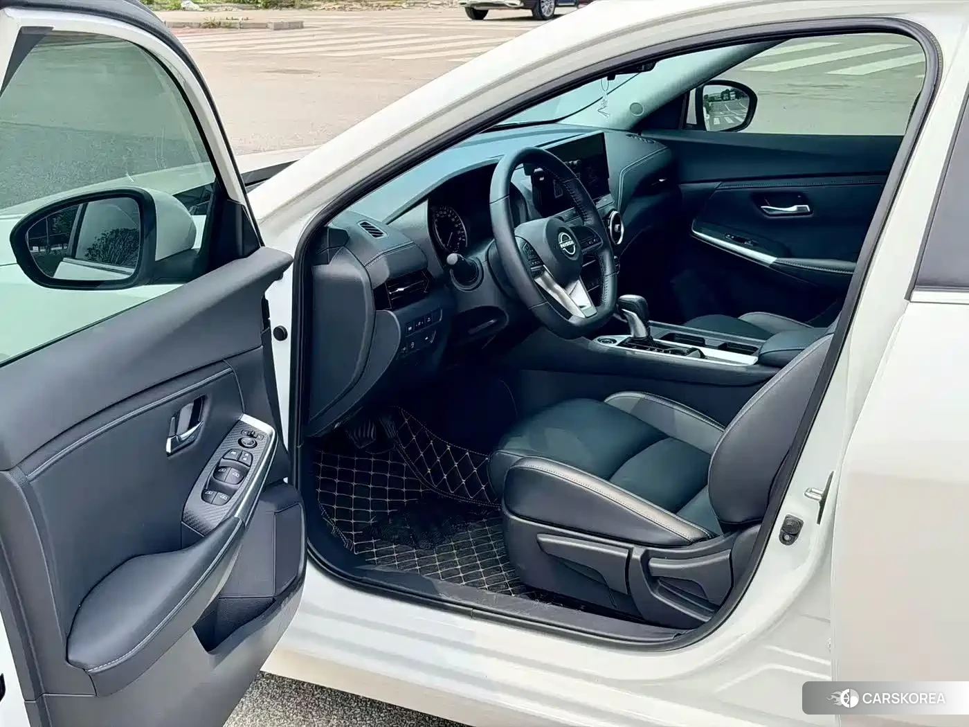 Nissan Sylphy 2025 Белый из Китая