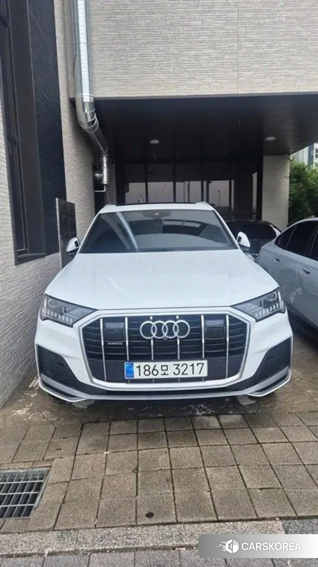 Audi Q7 (4M) 2023 Белый из Кореи
