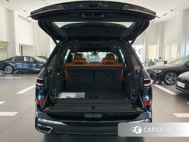 BMW X7 2024 Черный из Китая
