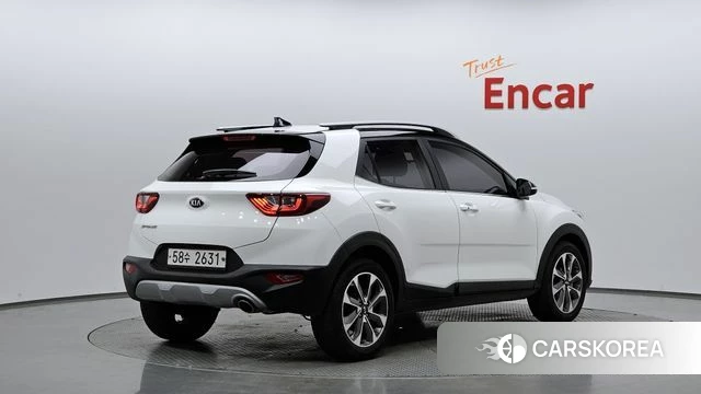 Kia Stonic 2019 Белый из Кореи