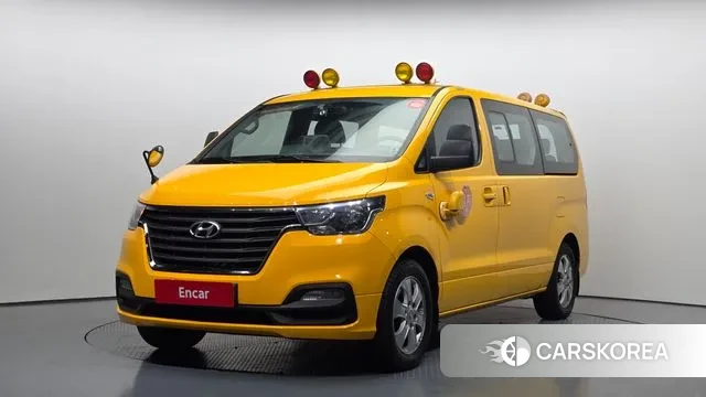 Hyundai The New Grand Starex 2018 Желтый из Кореи