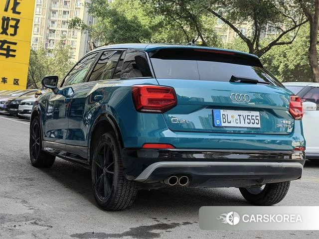 Audi Q2L 2021 Синий из Китая
