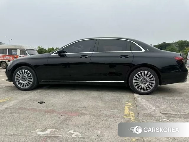 Mercedes-Benz E-class 2023 Черный из Китая