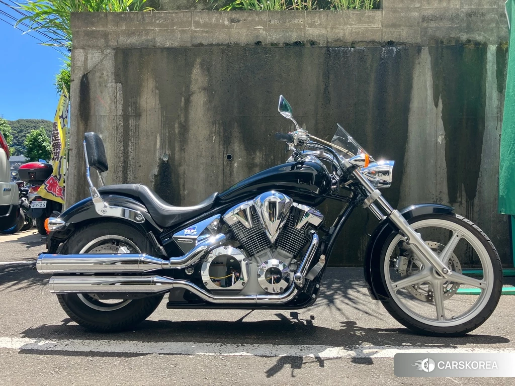 Проданный Honda VT1300CS 2010 из Японии, фото 2