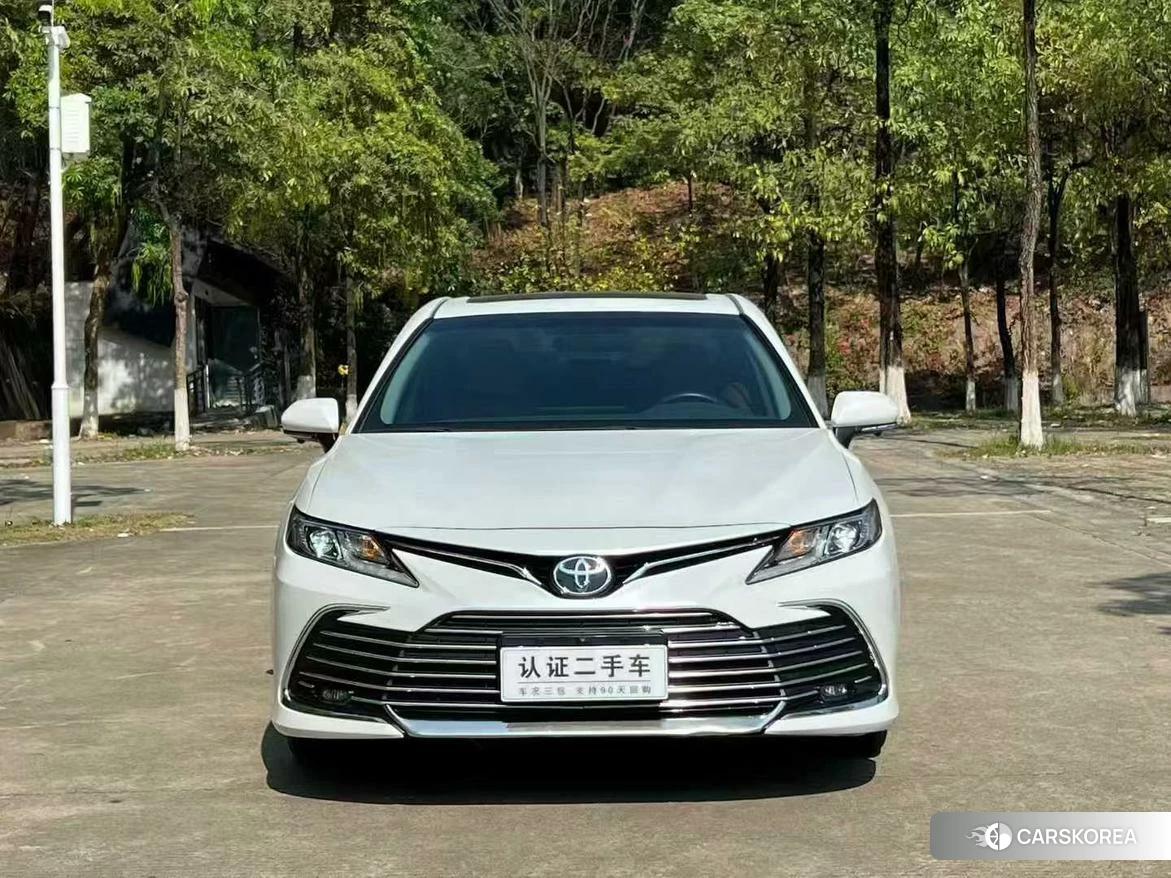 Toyota Camry 2022 Белый из Китая