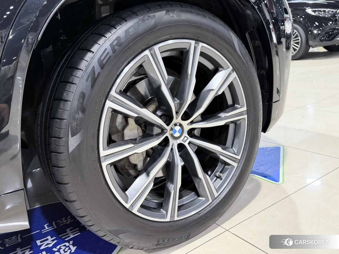 BMW X5 (imported) 2021 Черный из Китая