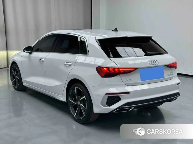 Audi A3 2022 Белый из Китая