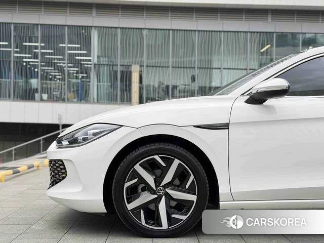 Volkswagen Lingdu 2022 Белый из Китая